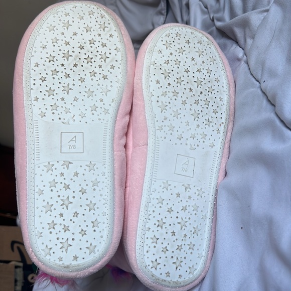 Unicorn slippers 🦄 - Picture 5 of 5